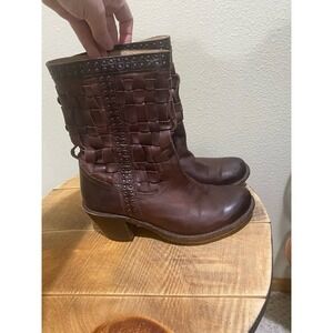 Frye Brown Leather Woven Boots Size 9